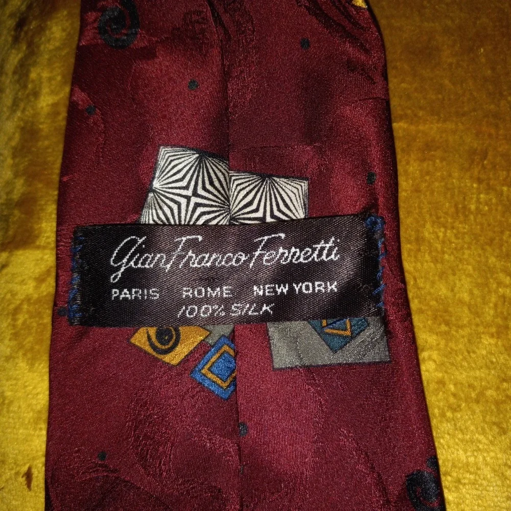 Gian Franco Ferretti 100% Silk 58